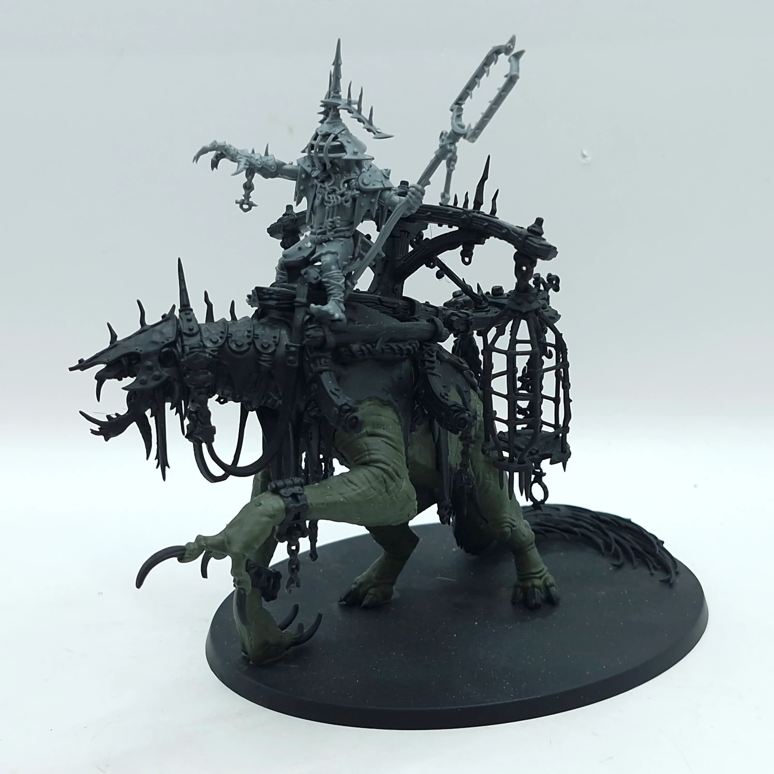 Warhammer Age of Sigmar: Orruk Warclans Snatchaboss on Sludgeraker Beast (AR017)