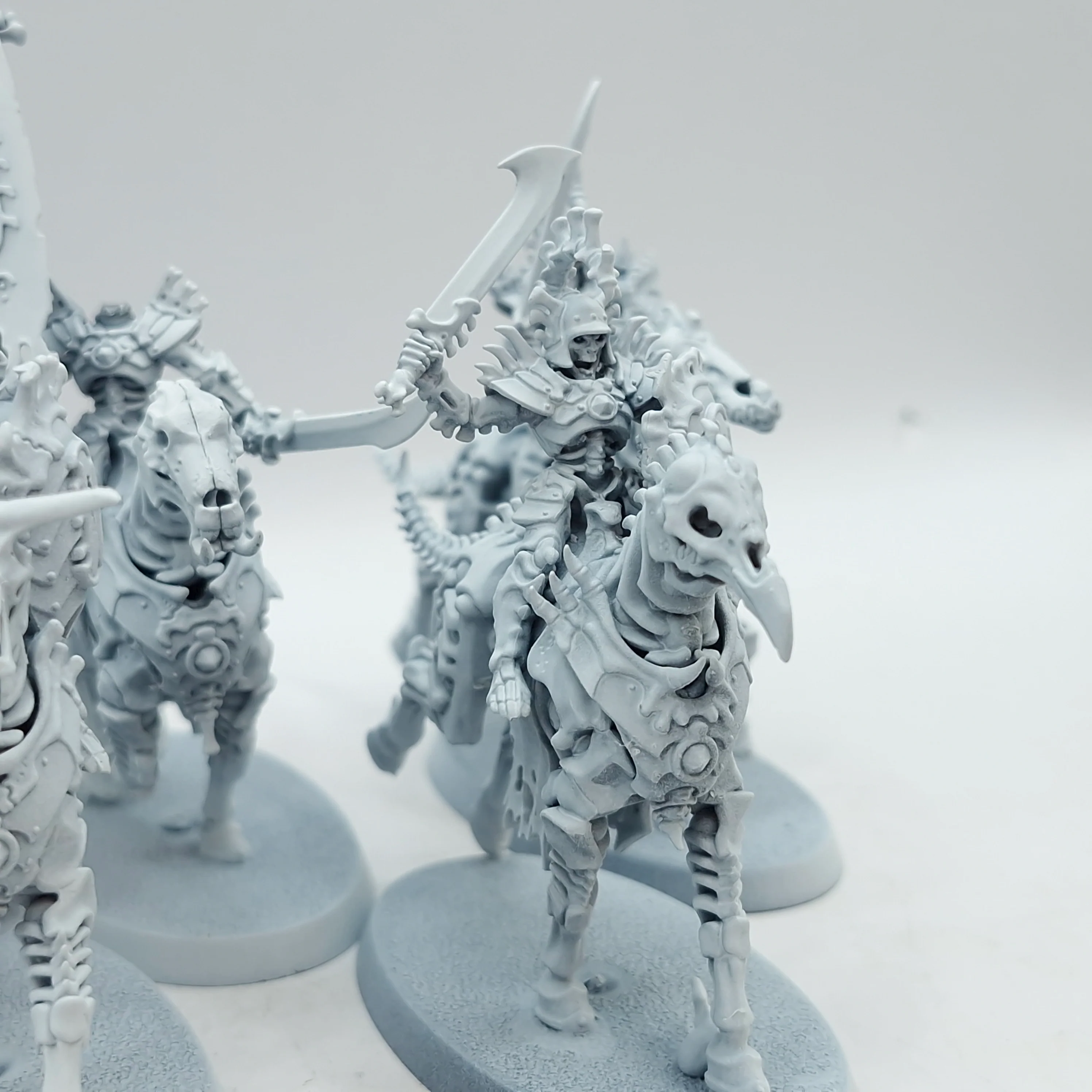 Warhammer Age of Sigmar: Ossiarch Bonereapers Kavalos Deathriders (AW005) - Image 5