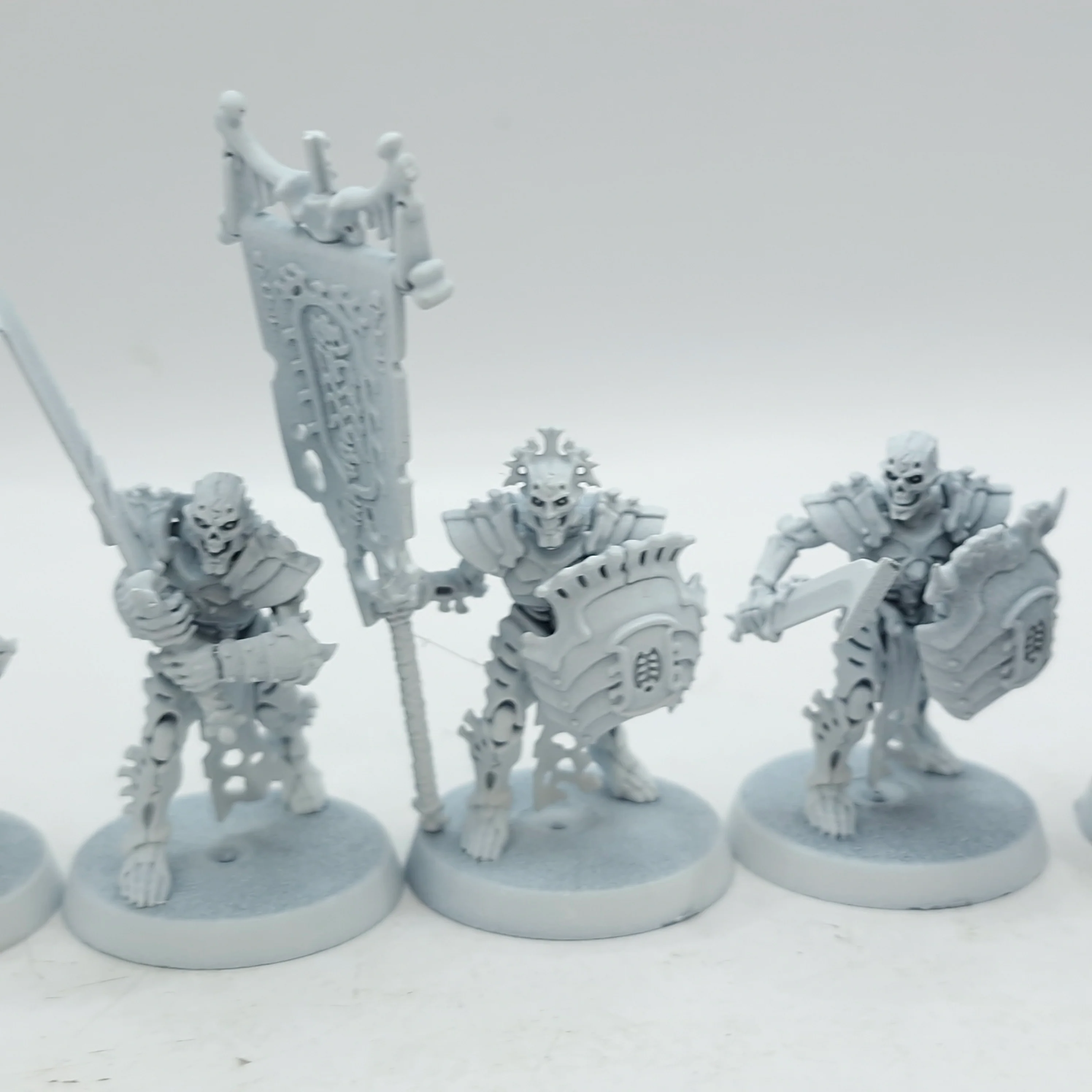 Warhammer Age of Sigmar: Ossiarch Bonereapers Mortek Guard (AA043) - Image 6