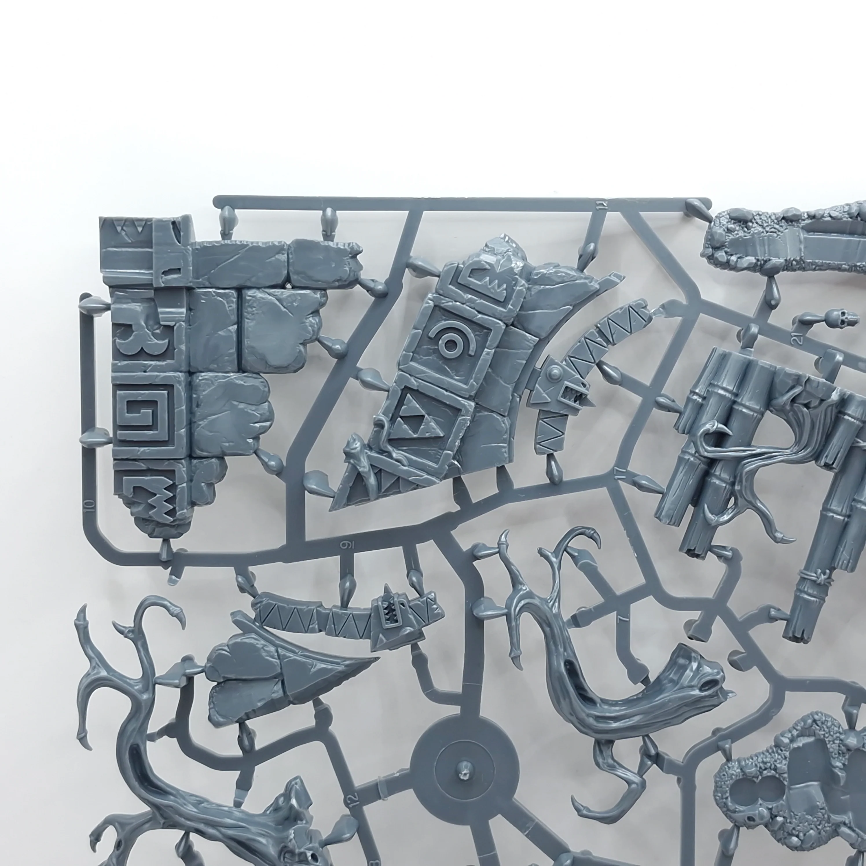 Warhammer Age of Sigmar: Warcry Nightmare Quest Terrain Sprue (SPRUE0018) - Image 2