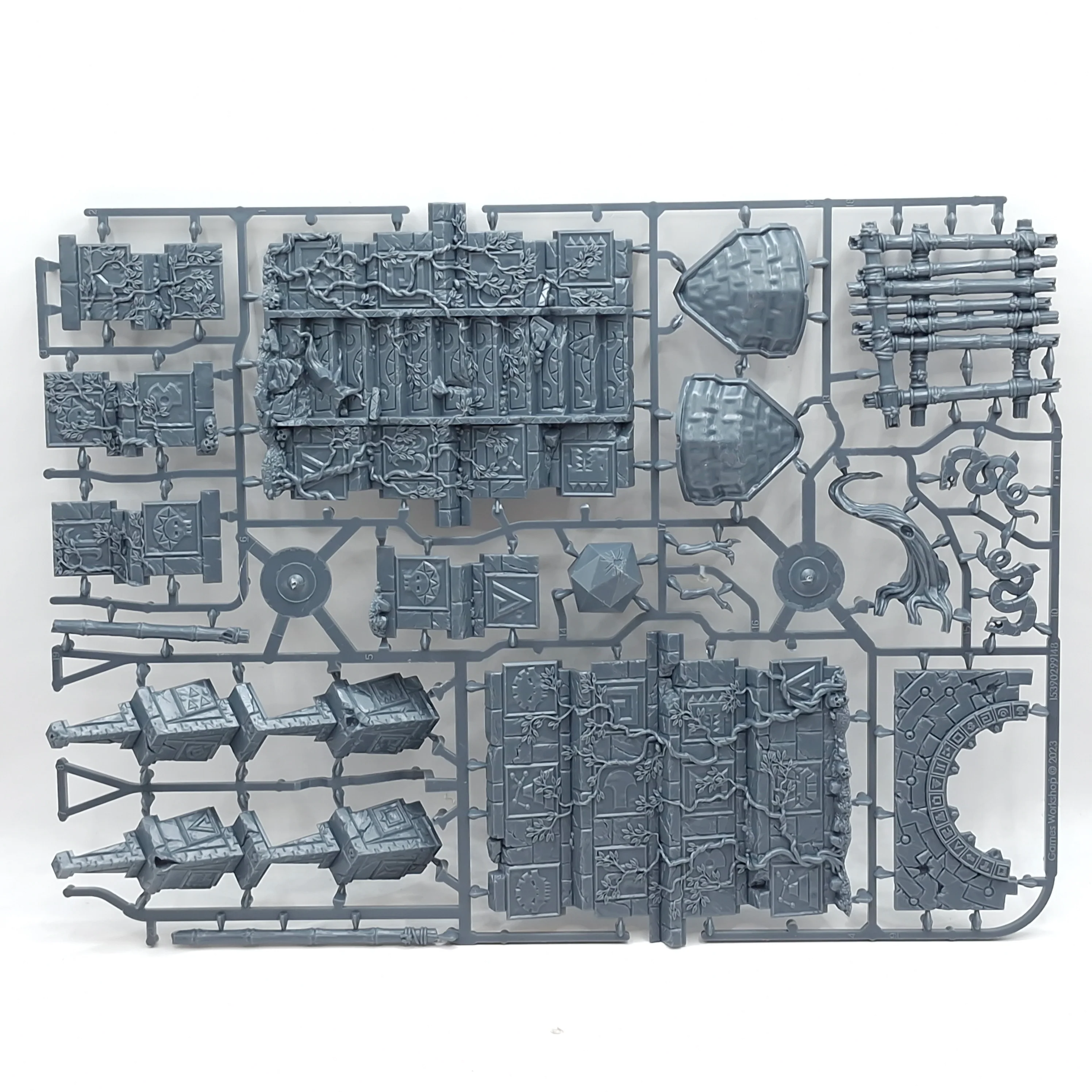 Warhammer Age of Sigmar: Warcry Ruined Realmshaper - Ravaged Land Terrain (SPRUE0198) - Image 2