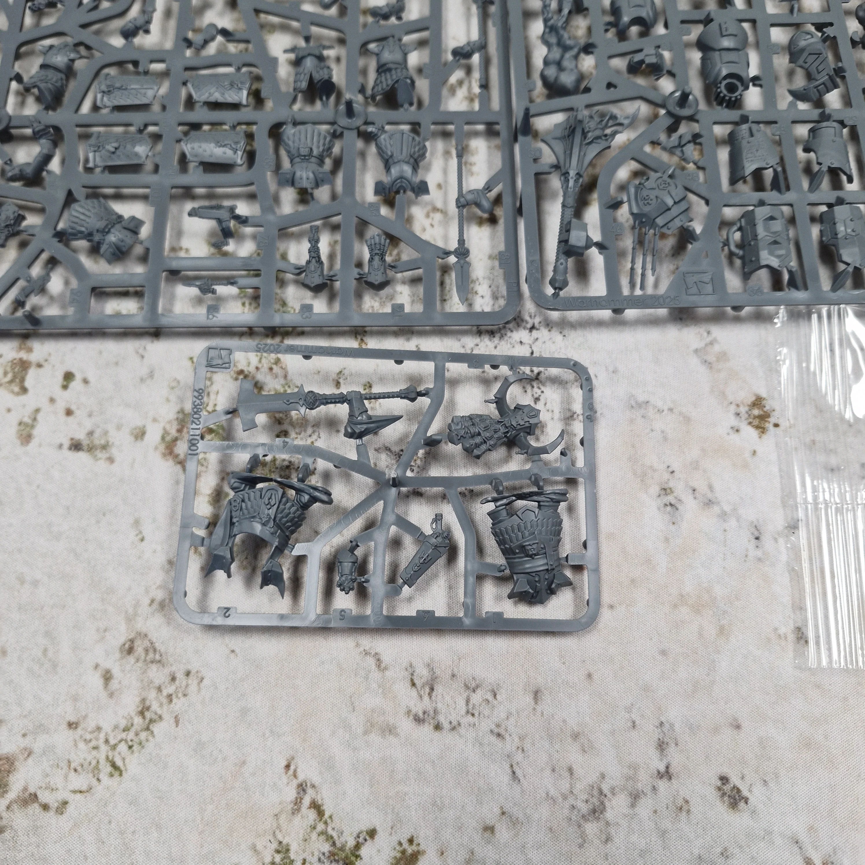 Warhammer Age of Sigmar Helsmiths of Hashut Army Set - Miniatures only AV337 - Image 4