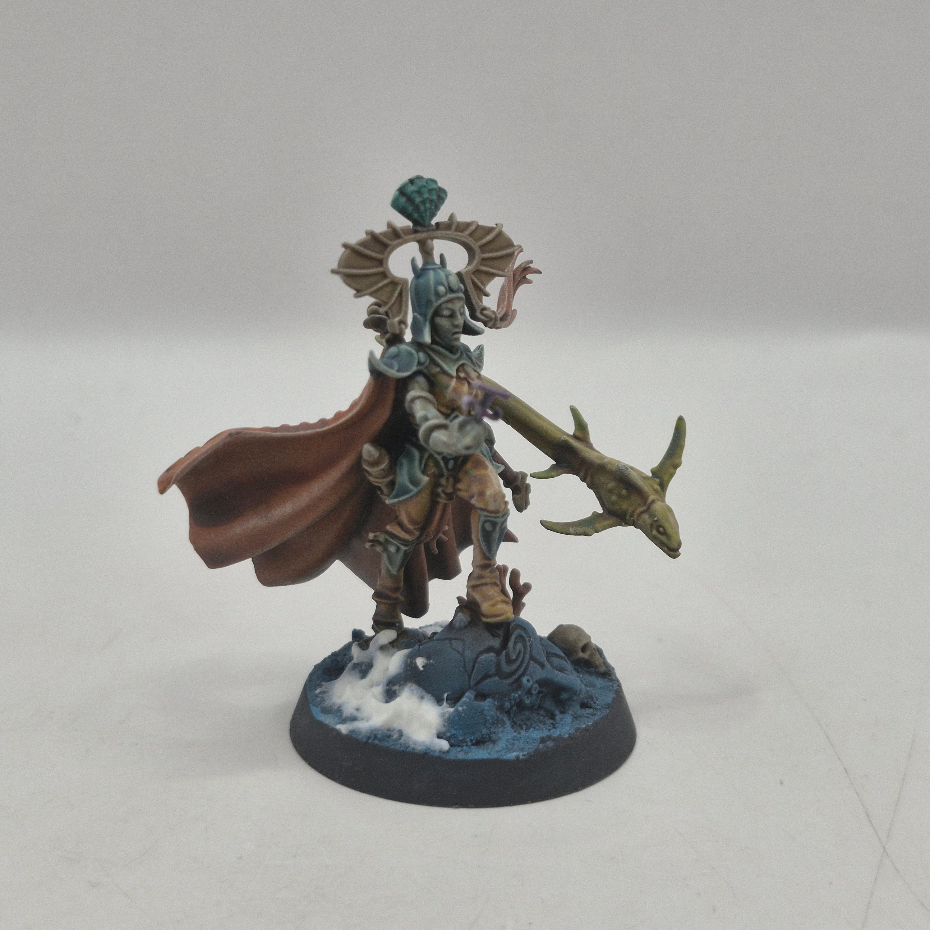 Warhammer Age of Sigmar Idoneth Deepkin Isharann Tidecaster - Painted AJ065 - Image 4