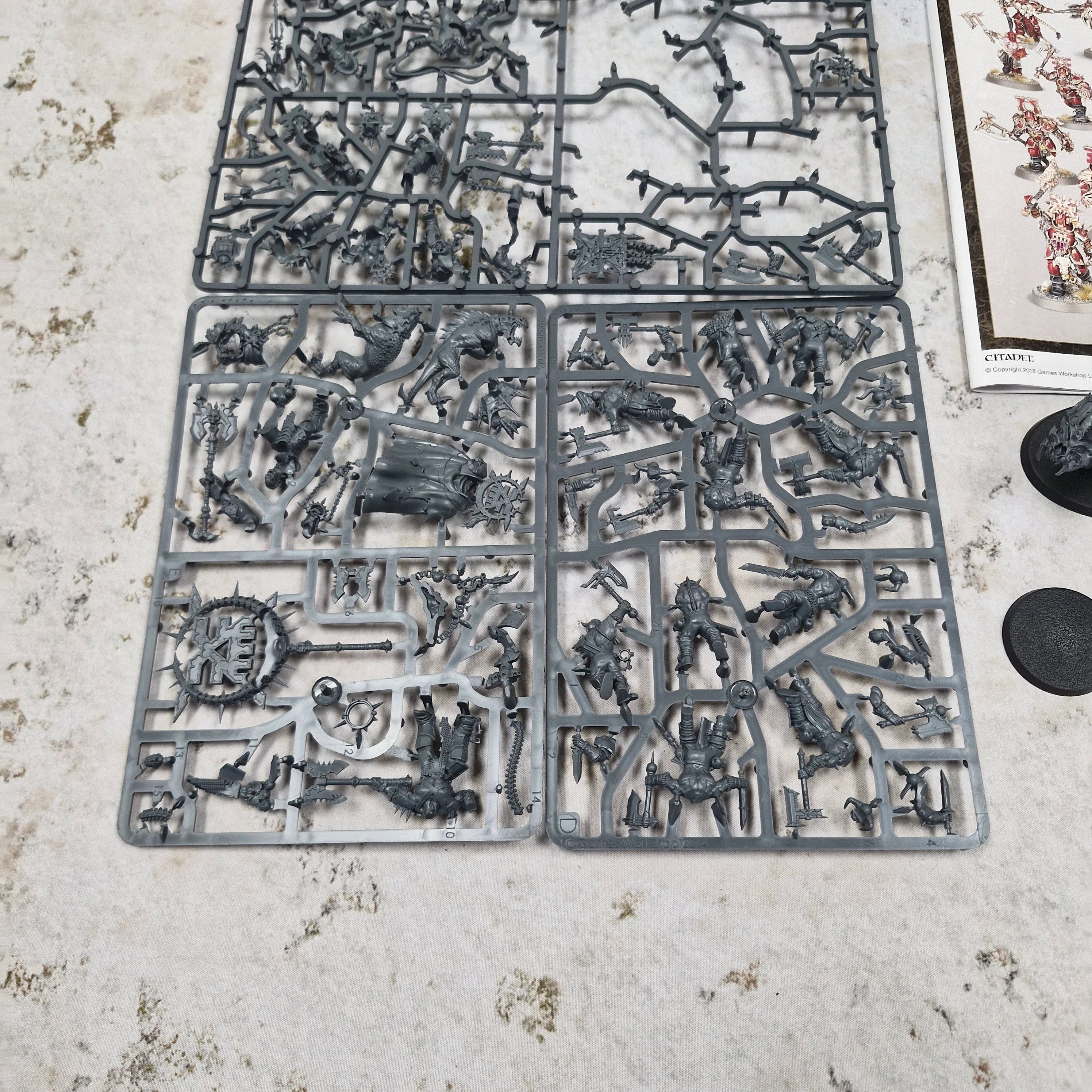 Warhammer Age of Sigmar Start Collecting Khorne Bloodbound - Part Assembled BB204 - Image 2