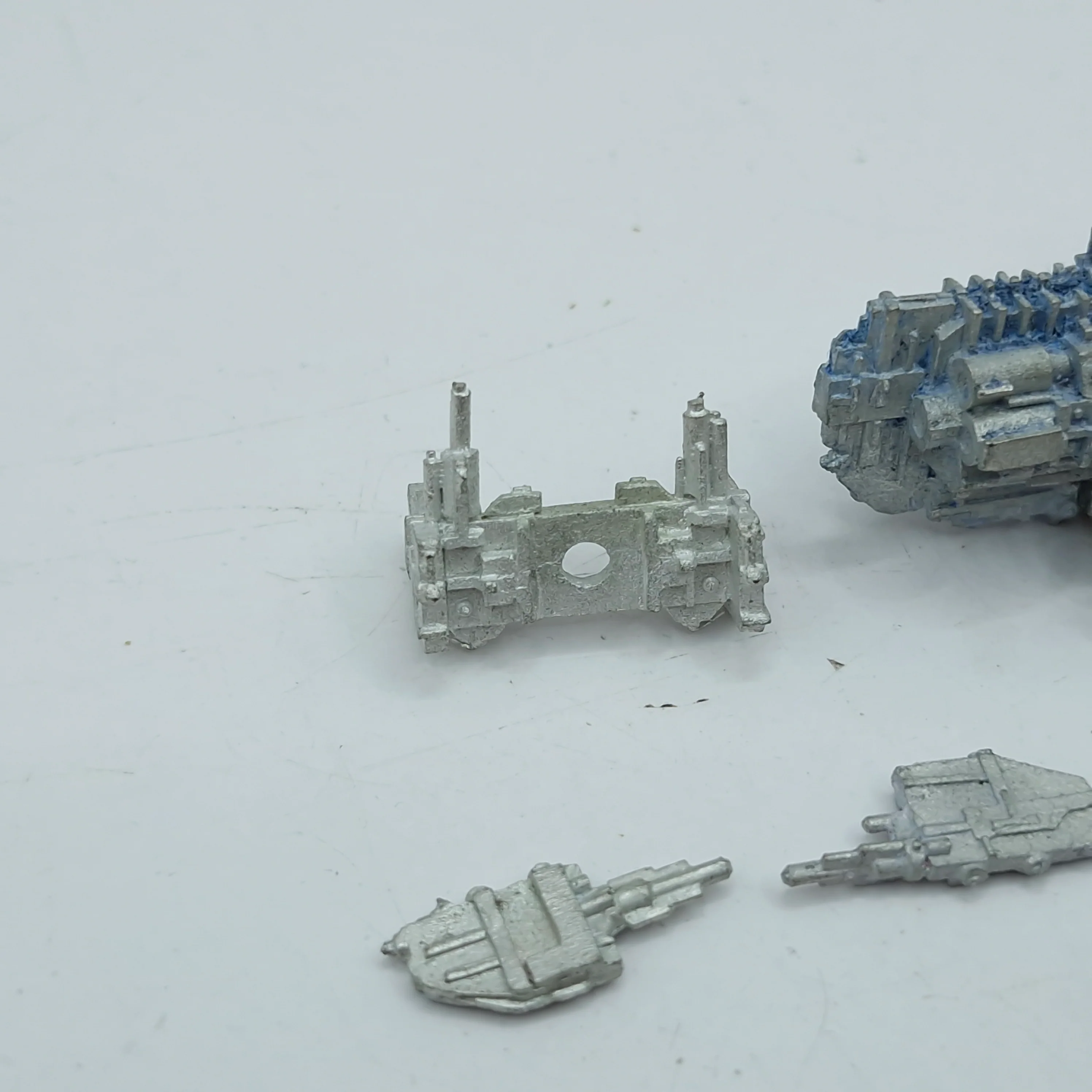 Warhammer Battlefleet Gothic: Space Marine Strike Cruiser (AD104) - Image 2