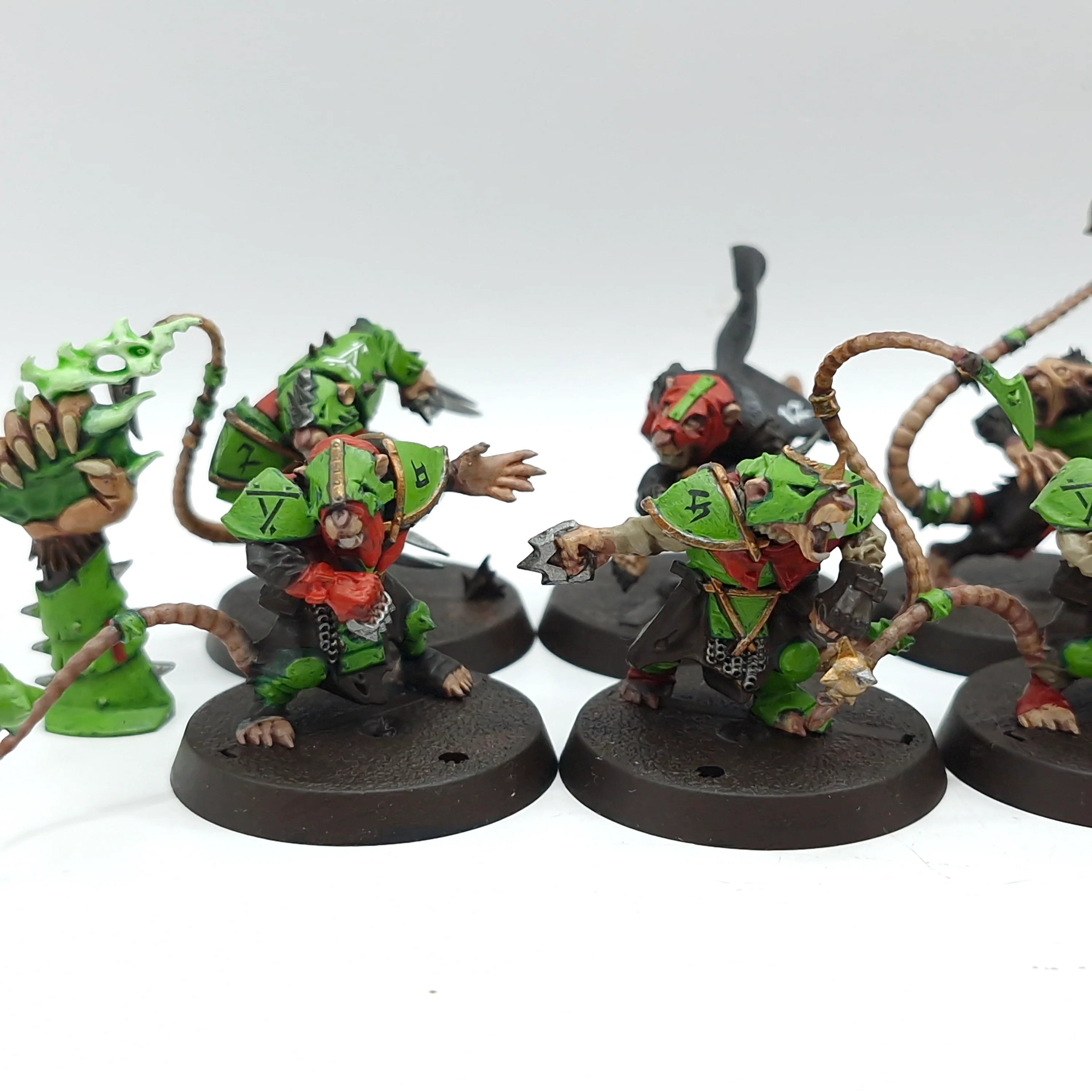 Warhammer Blood Bowl: Skaven Team Skavenblight Scramblers - Painted (AE151) - Image 3