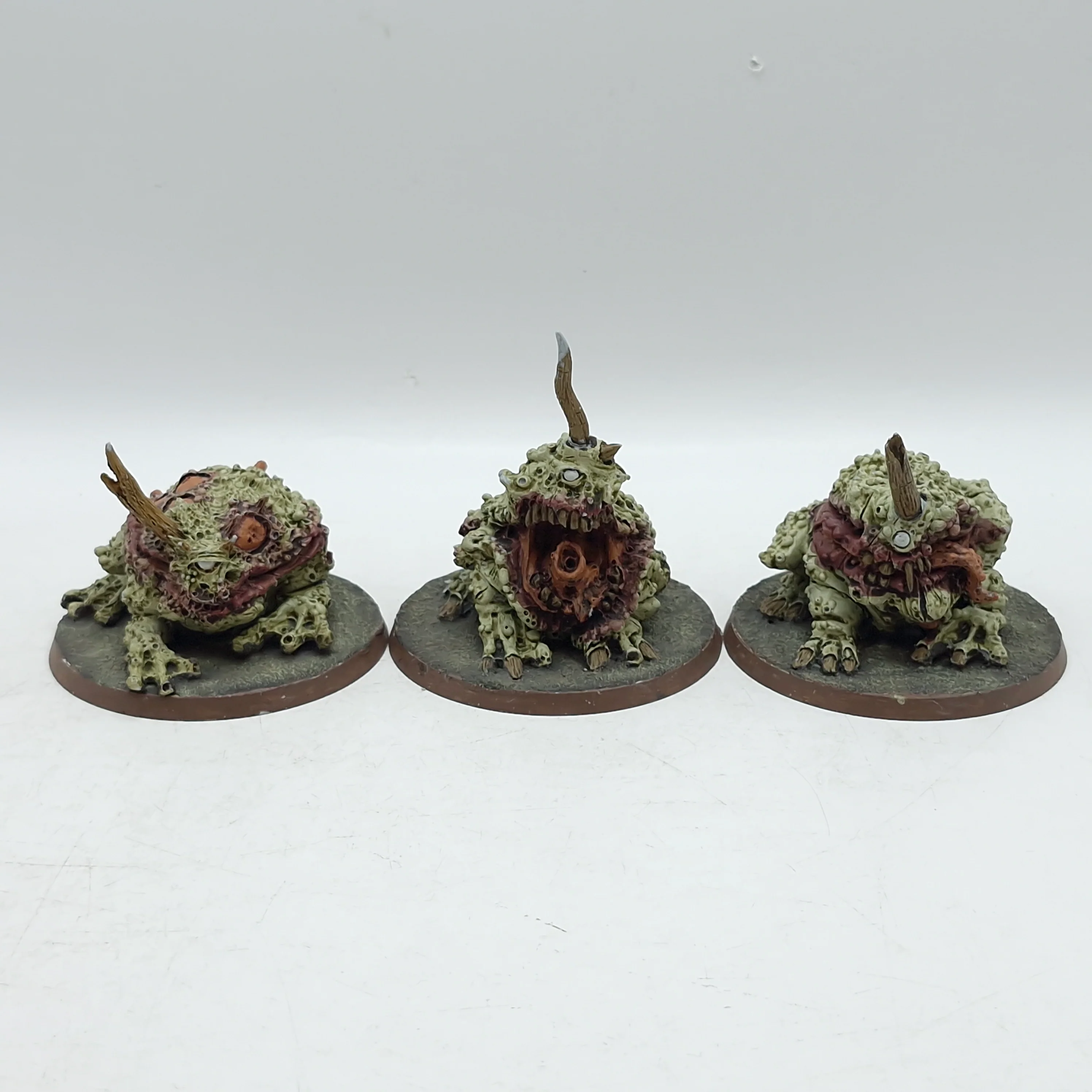 Warhammer Fantasy: Daemons of Chaos Plague Toads of Nurgle Rare OOP (BF043)