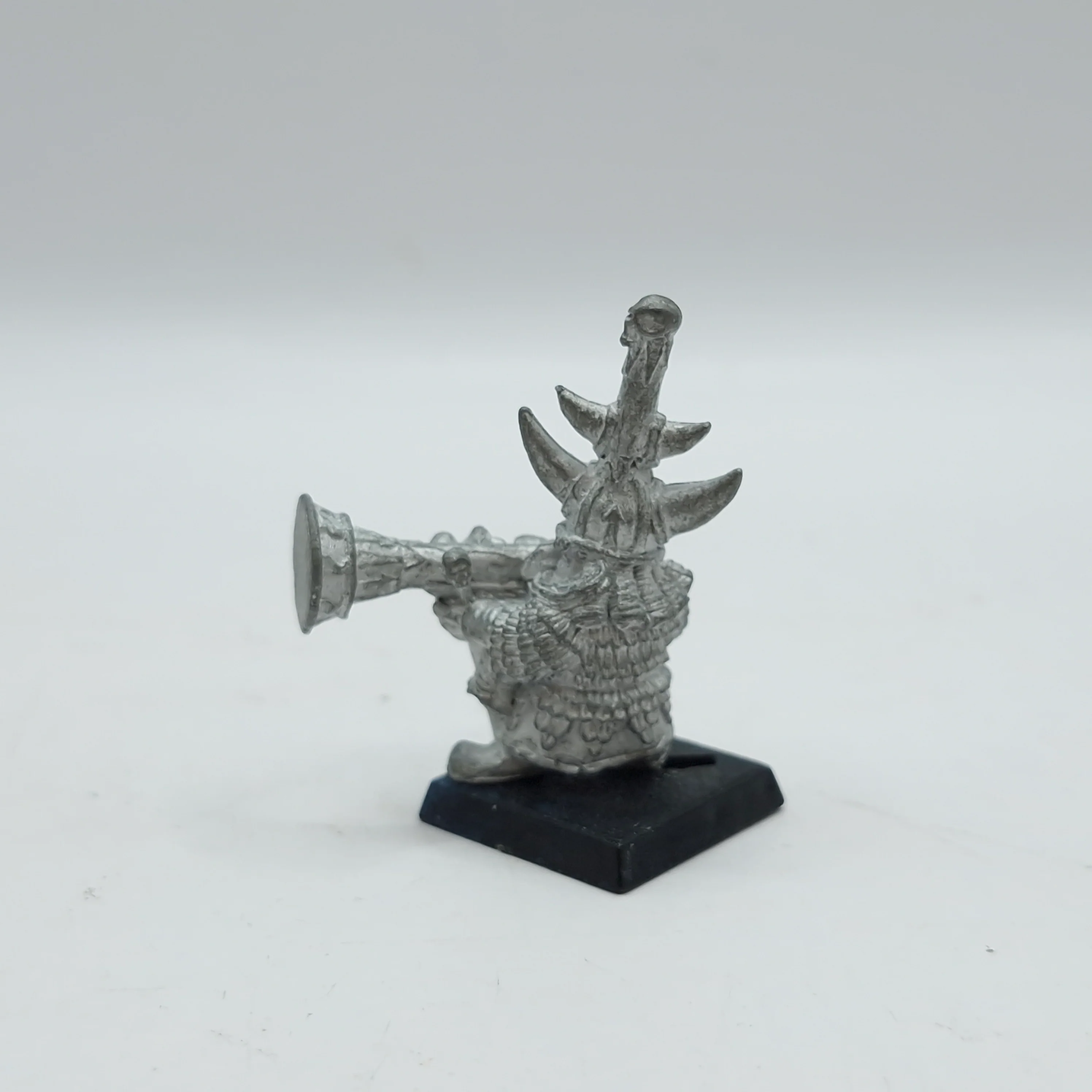 Warhammer Fantasy/The Old World: Chaos Dwarf Warriors with Blunderbuss (AD182) - Image 3