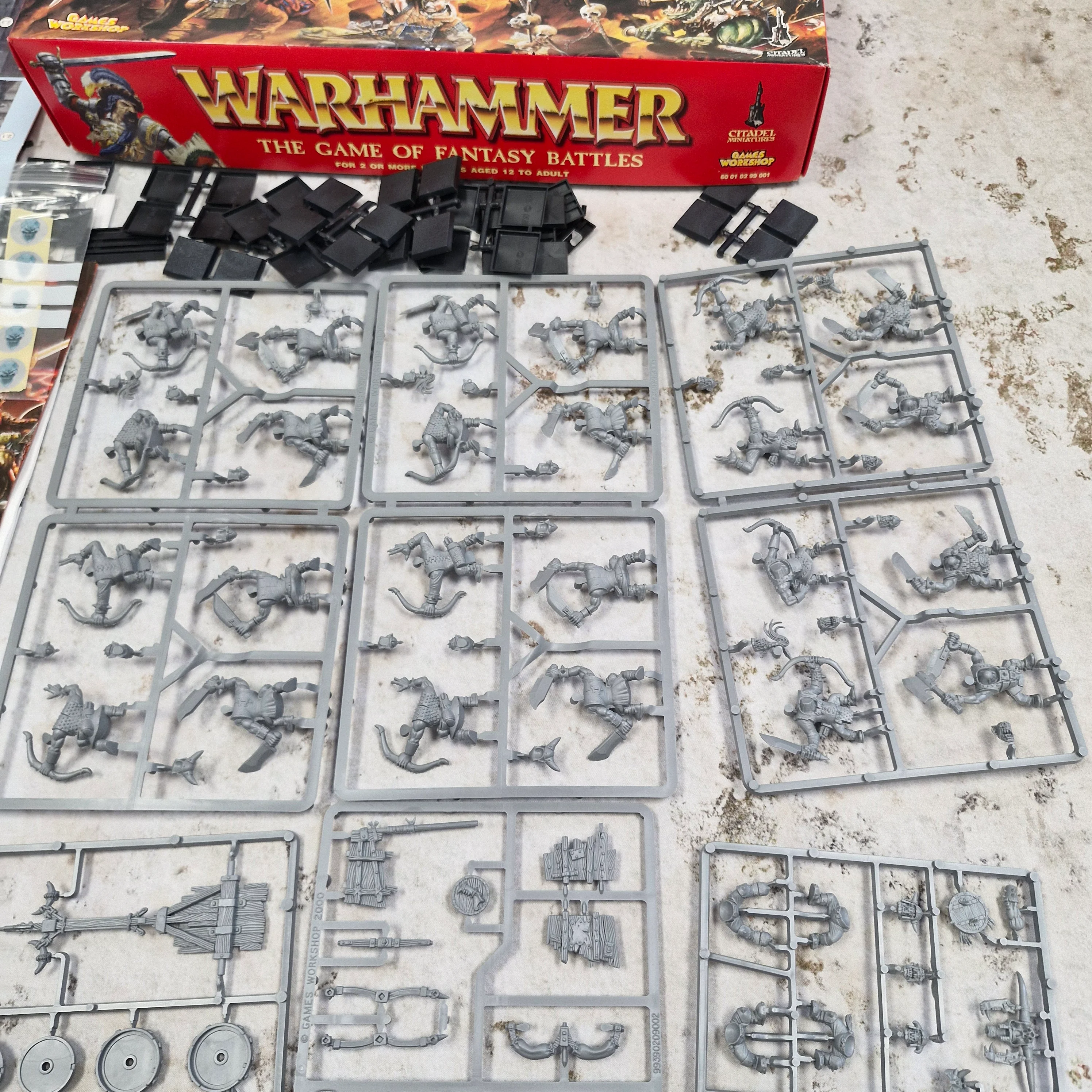 Warhammer Fantasy 6th Edition Starter Set - Orc half and Building AY212 - Image 3