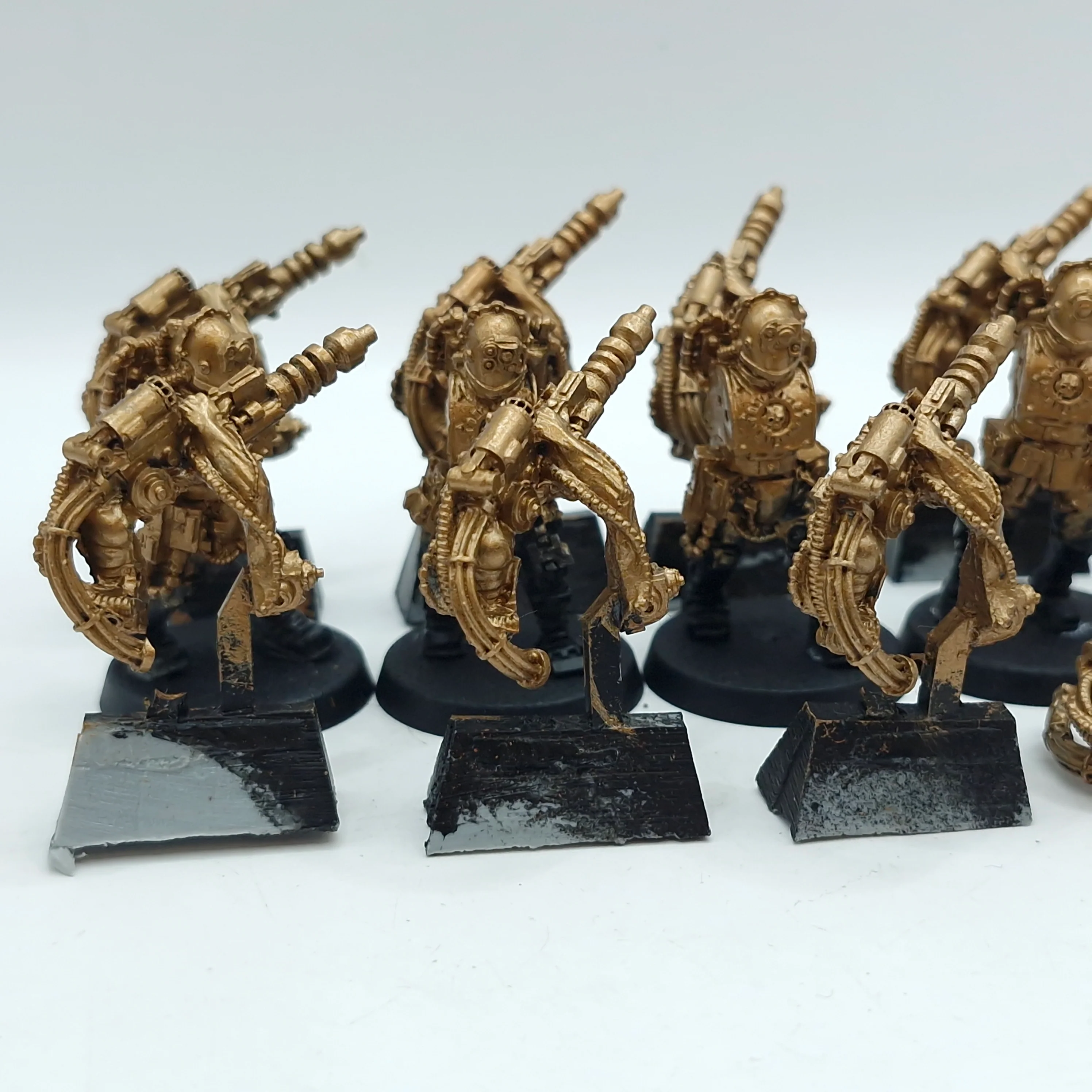Warhammer Horus Heresy: Mechanicum Forge World Tech Thralls (BI202) - Image 4