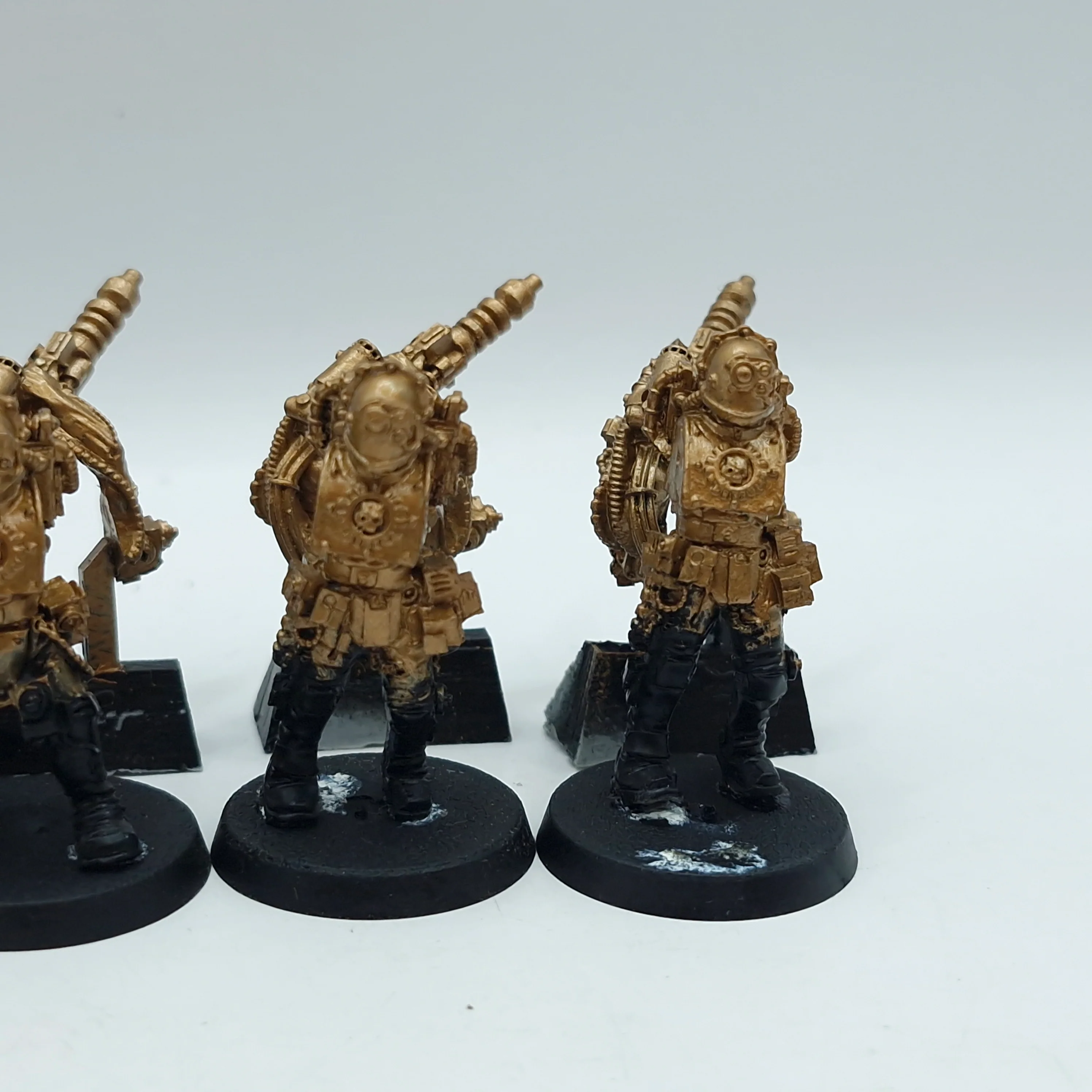 Warhammer Horus Heresy: Mechanicum Forge World Tech Thralls (BI202) - Image 7