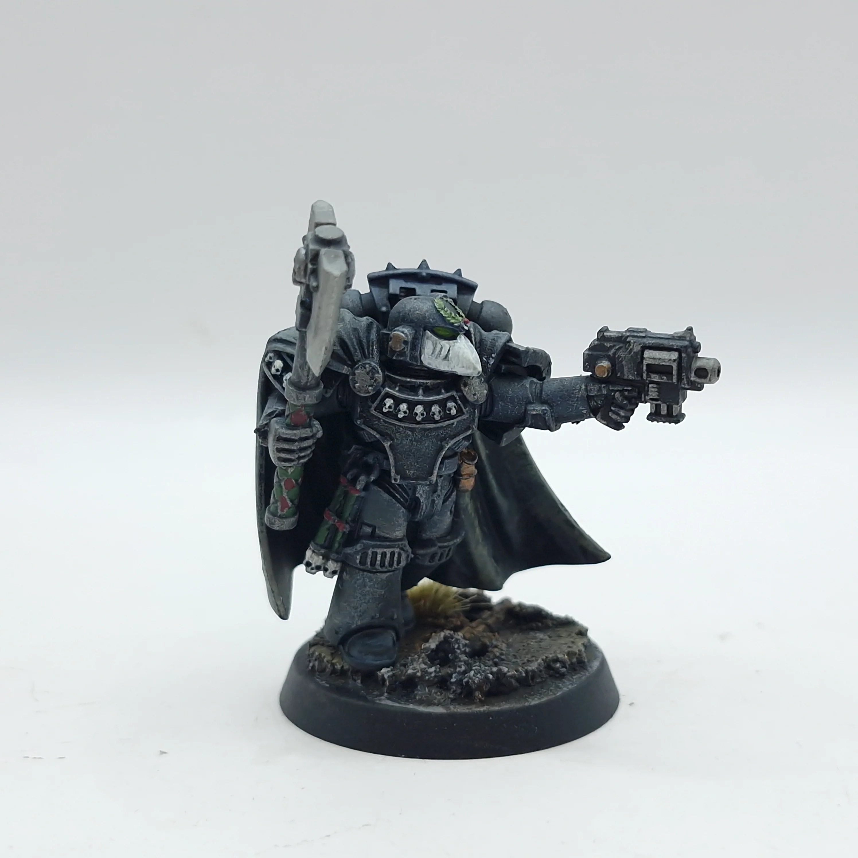 Warhammer Horus Heresy: Space Marine Raven Guard Chaplain/Praetor - Painted (AD211) - Image 5