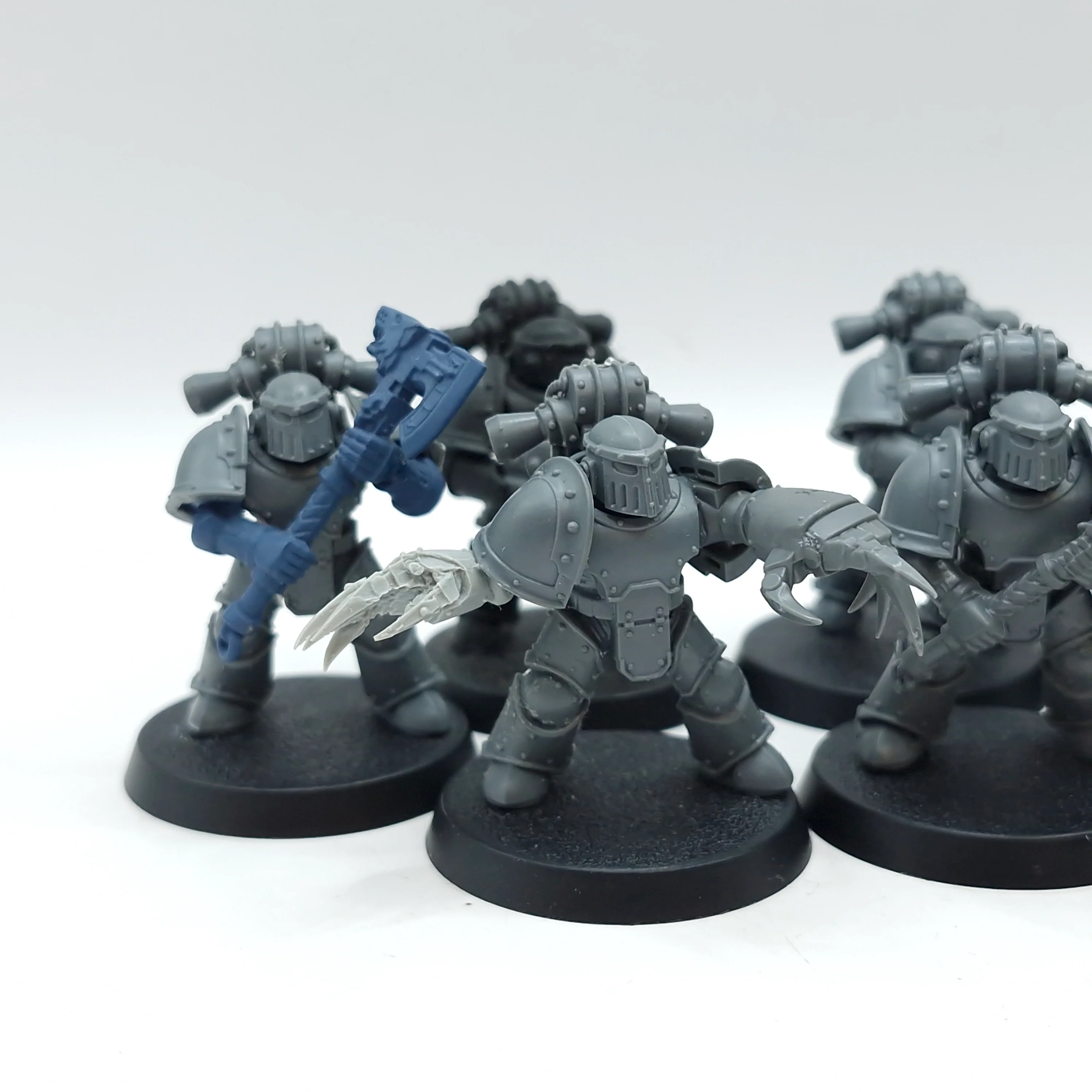 Warhammer Horus Heresy: Space Marine Space Wolves Veterans (AE203) - Image 2
