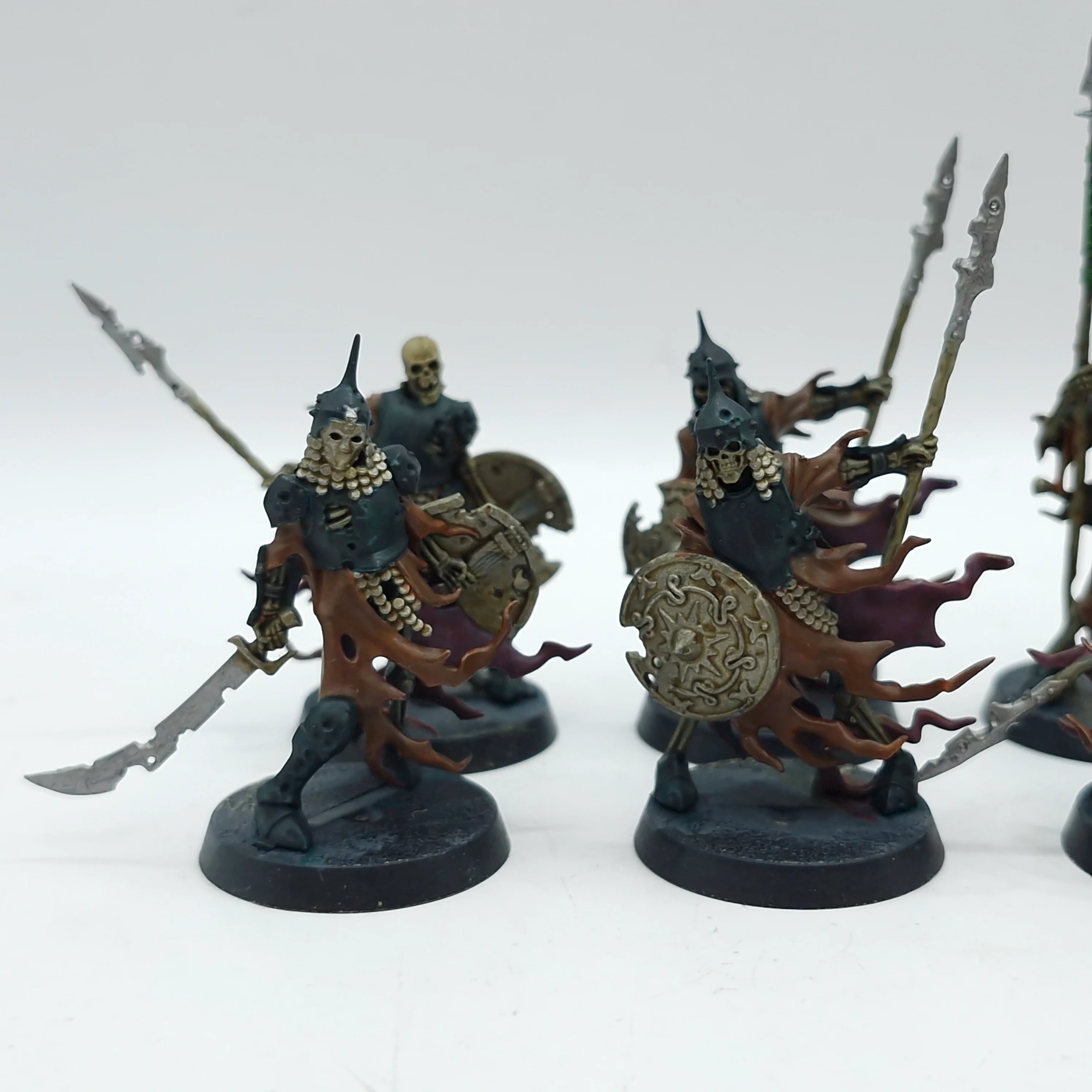 Warhammer Quest Cursed City: Ulfenwatch Skeletons - Painted (AE022) - Image 2