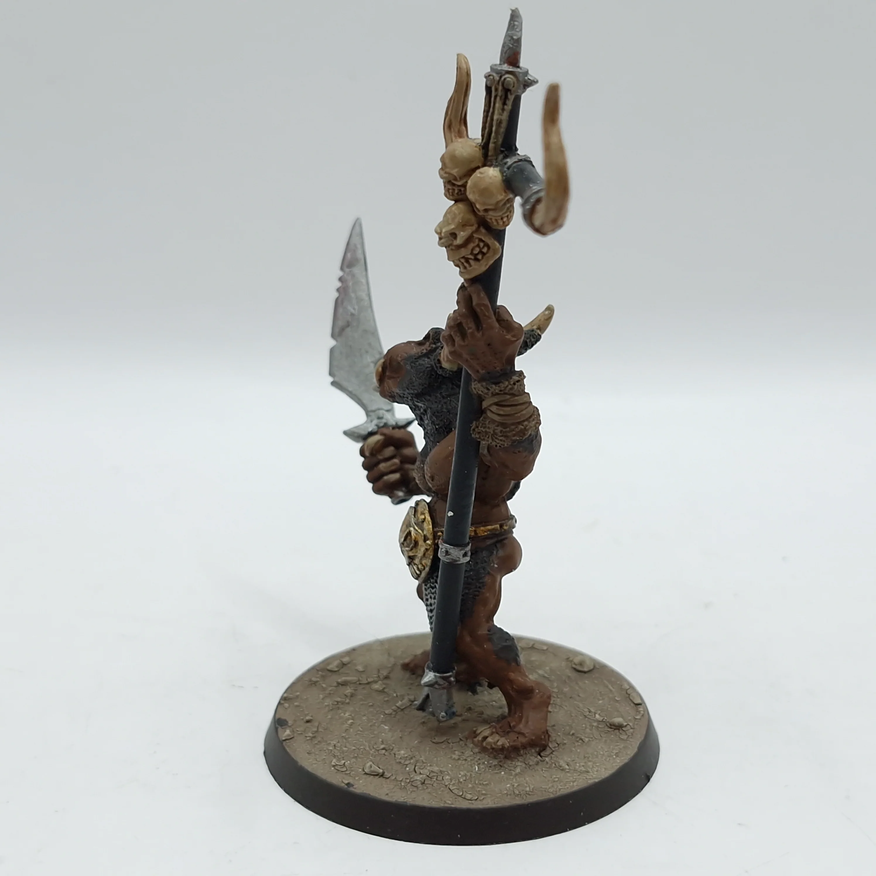 Warhammer The Old World: Beastmen Brayherd Metal Minotaur Standard Bearer (AW201) - Image 2