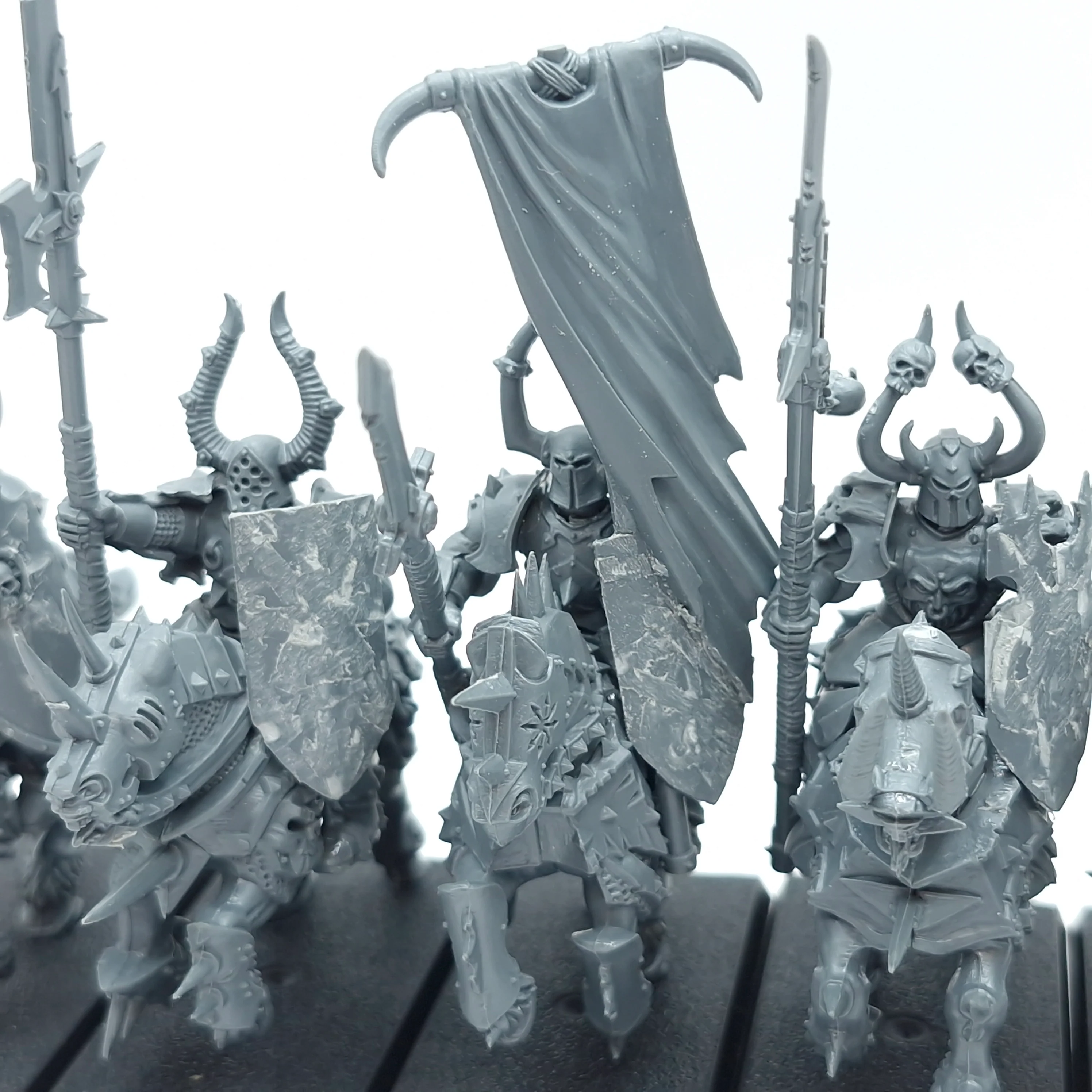 Warhammer The Old World: Warriors of Chaos Chaos Knights (BC082) - Image 4
