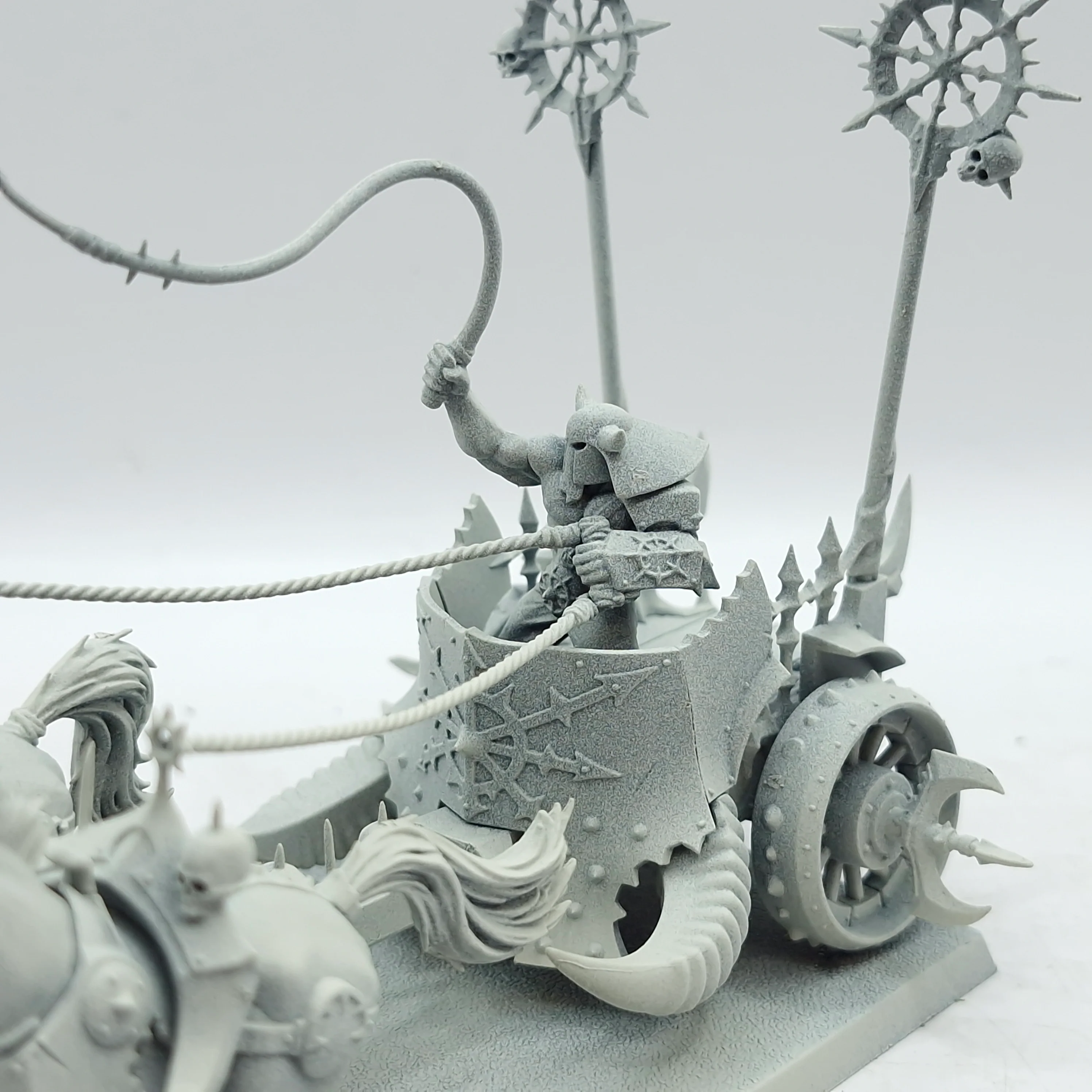 Warhammer The Old World: Warriors of Chaos Chariot - Missing Lord (BA070) - Image 3