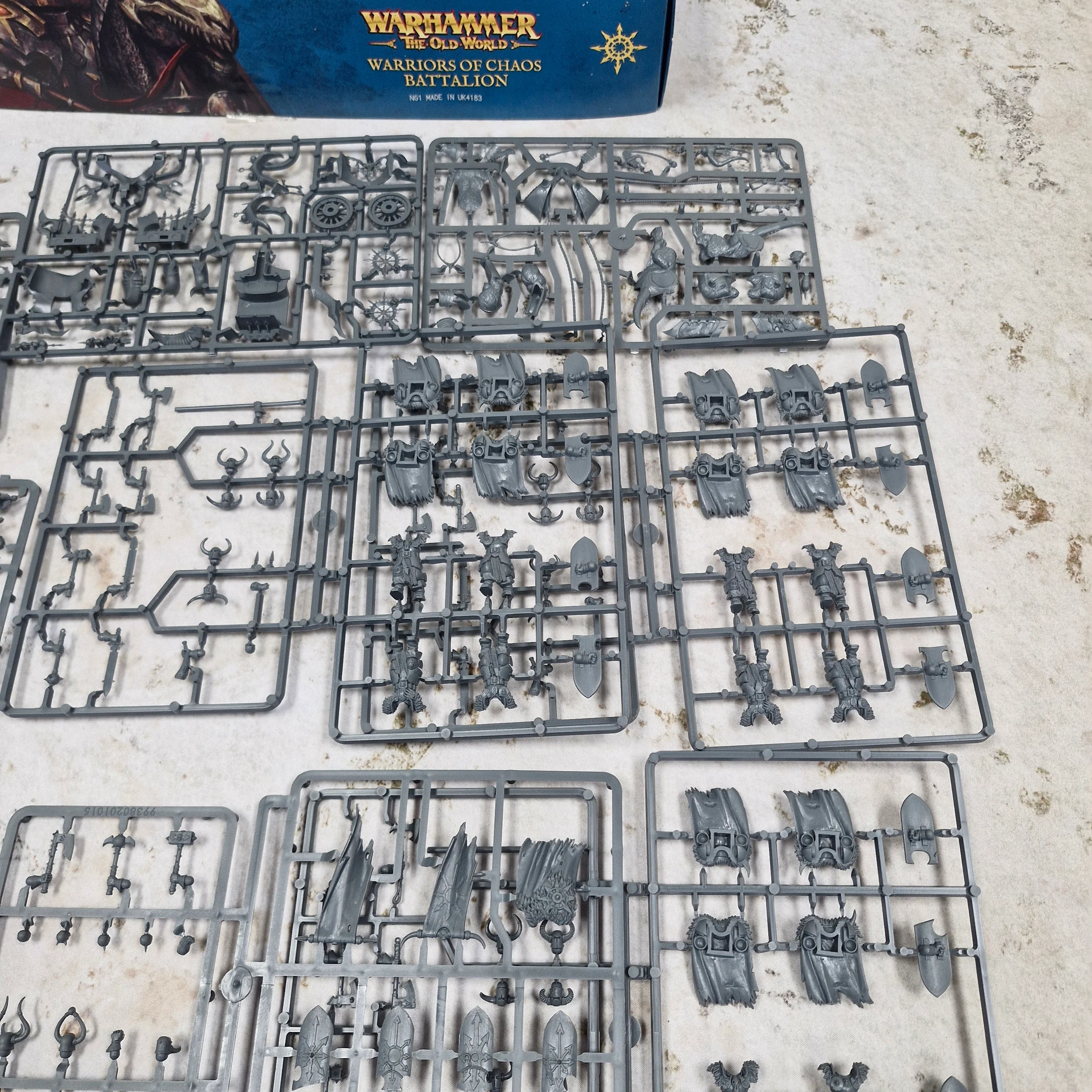 Warhammer the Old World Warriors of Chaos Batallion - Incomplete AV338 - Image 5